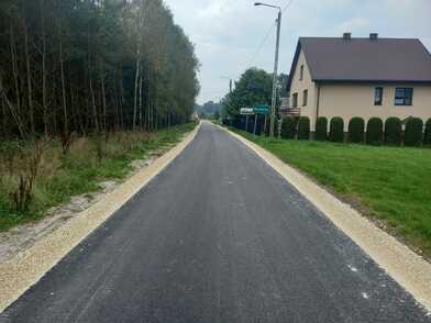 Nowa nakładka asfaltowa w Borowcu 